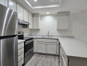 1685 Chesterton Cir in San Jose, CA - Foto de edificio - Building Photo