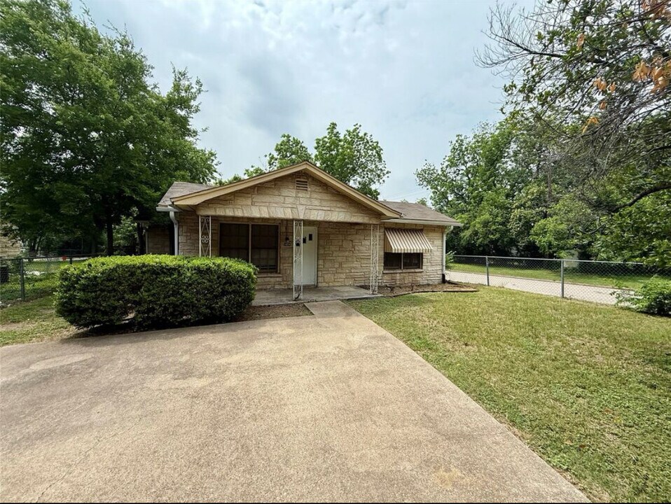 3424 Lasker Ave in Waco, TX - Building Photo