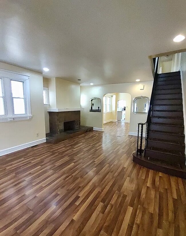 6115 Carpenter St in Philadelphia, PA - Building Photo - Building Photo