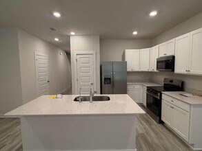 47 S Main Deck Dr in Freeport, FL - Building Photo - Building Photo