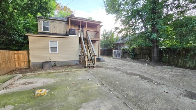 1540 Tutwiler Ave in Memphis, TN - Foto de edificio - Building Photo