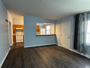 3812 Mississippi Ave in Davenport, IA - Foto de edificio - Building Photo