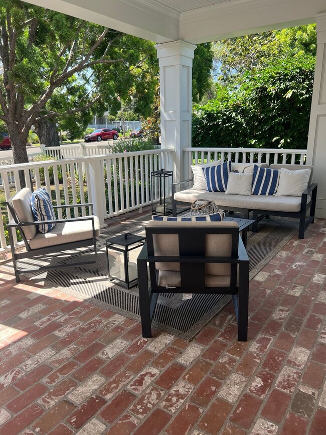 248 E Ave in Coronado, CA - Building Photo - Building Photo