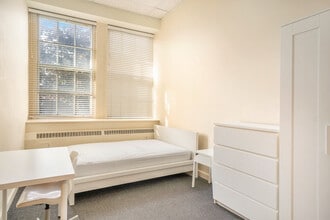 329 Johnson St in Kingston, ON - Building Photo - Building Photo