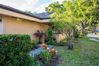 9286 Chelsea Dr N in Plantation, FL - Building Photo - Building Photo