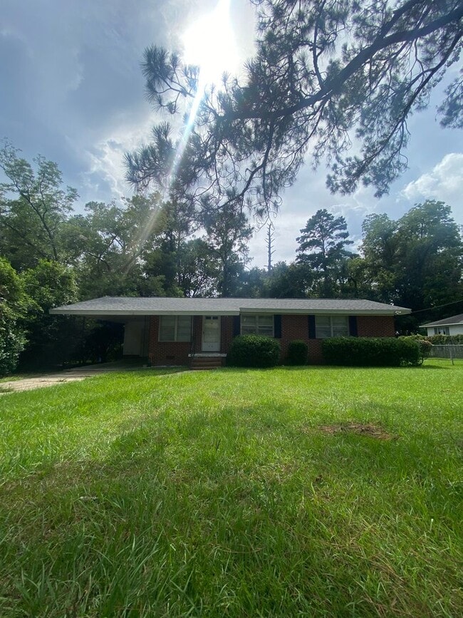 property at 216 N Lipona Rd