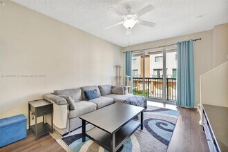 2107 SE 10th Ave in Fort Lauderdale, FL - Building Photo - Building Photo