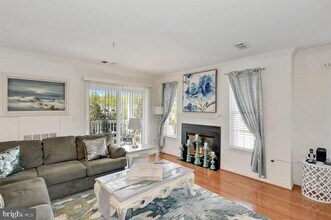 4533 Superior Square in Fairfax, VA - Building Photo - Building Photo