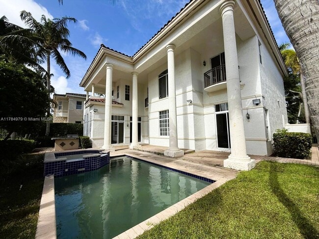 property at 996 Sanibel Dr