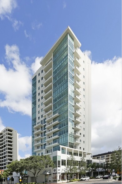 The Jewel in Sarasota, FL - Building Photo