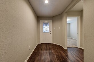 108 Lance Trl in San Marcos, TX - Building Photo - Building Photo