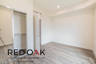 1037 Dewey Ave in Los Angeles, CA - Building Photo - Building Photo