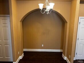 7071 Lake Joanne Dr in Pensacola, FL - Foto de edificio - Building Photo