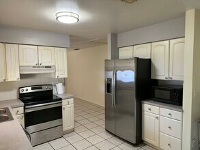 600 6th Ave SE in Largo, FL - Foto de edificio - Building Photo