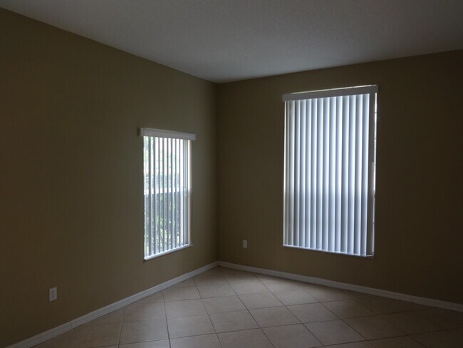 1268 Foxforrest Cir in Apopka, FL - Building Photo - Building Photo