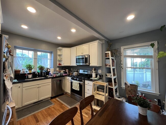 48 Maynard St, Unit 1, Unit 1