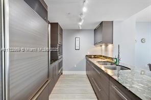 485 Brickell Ave, Unit # 4309 in Miami, FL - Foto de edificio - Building Photo