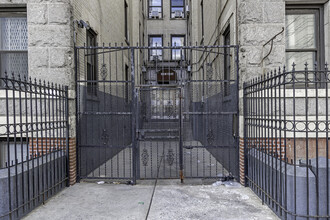 592 W 178th St in New York, NY - Foto de edificio - Building Photo