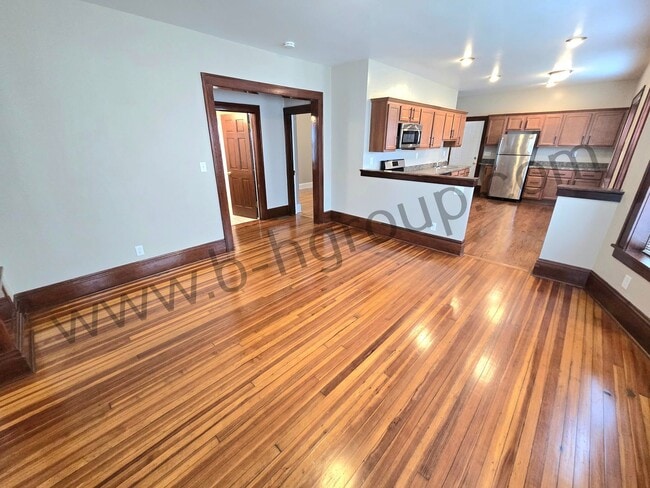 property at 2325 Roosevelt Rd