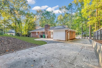 9218 Tree Haven Dr in Charlotte, NC - Building Photo - Building Photo