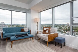 425 Massachusetts Ave in Cambridge, MA - Building Photo