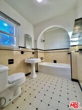 1362 S Stanley Ave in Los Angeles, CA - Building Photo - Building Photo