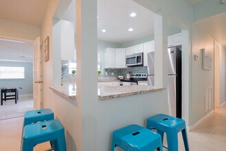 1424 Willow Rd in West Palm Beach, FL - Building Photo - Building Photo