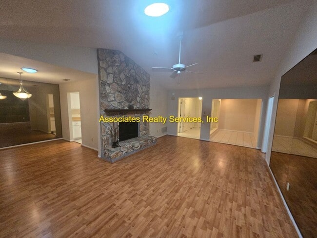 property at 11407 Palmetto Blvd