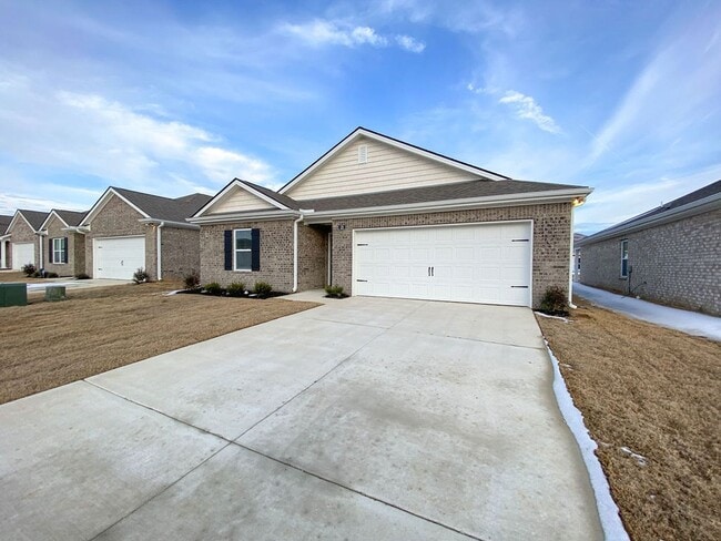 property at 28 Silo Ln