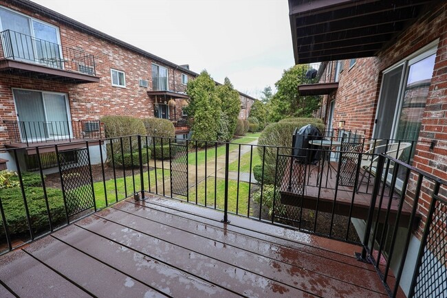 35 Westgate Rd, Unit #4