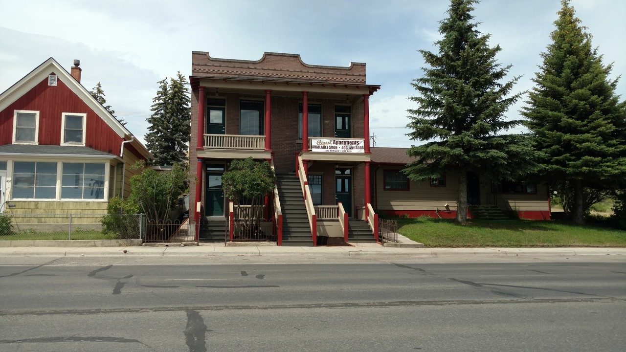 409-411 E Park St in Butte, MT - Foto de edificio