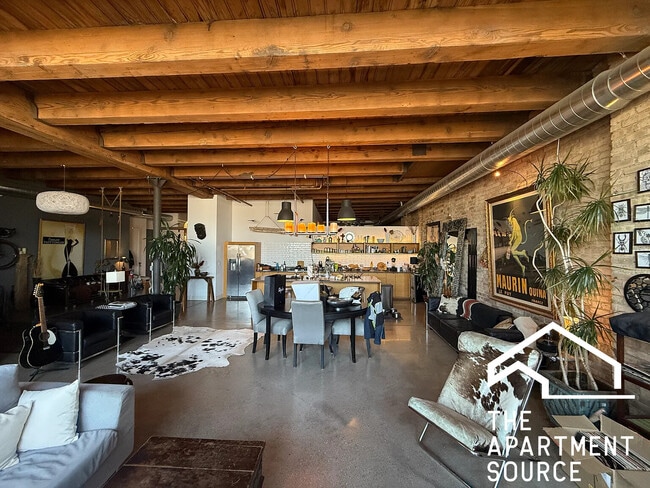 property at 2614 W North Ave