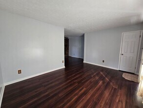 6758 Seaford Dr in Fayetteville, NC - Building Photo - Building Photo