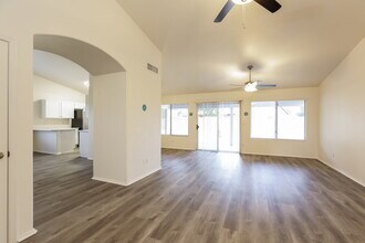 7530 W Luke Ave in Glendale, AZ - Building Photo - Building Photo