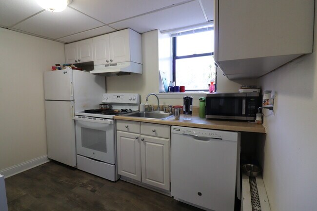 property at 34 A Park St