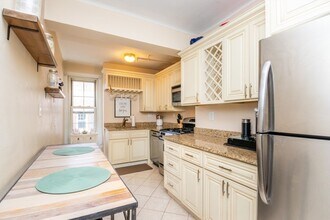 1450 Beacon St in Boston, MA - Building Photo - Building Photo