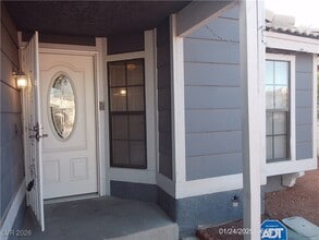 7313 Saybrook Point Dr in Las Vegas, NV - Foto de edificio - Building Photo