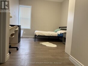 28 Earl St in Toronto, ON - Building Photo - Building Photo