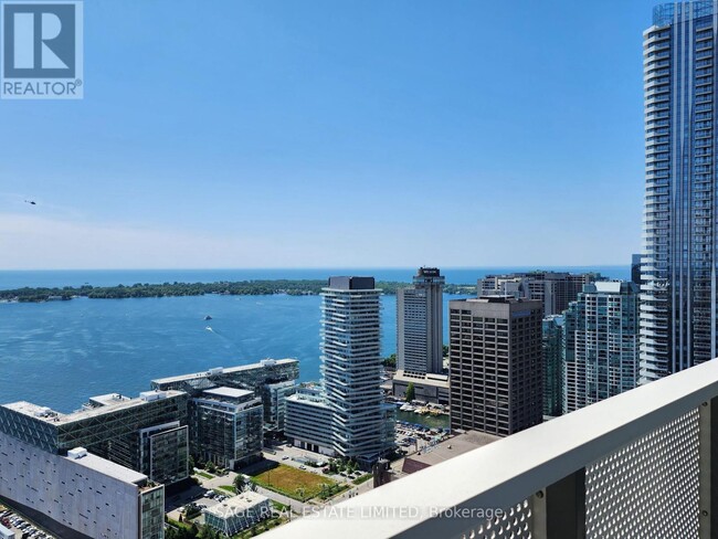 55-4555 Cooper St in Toronto, ON - Building Photo - Building Photo