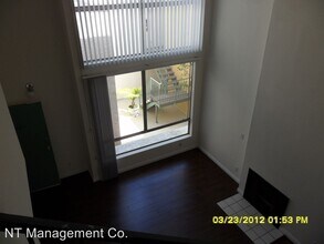 3715 S Canfield Ave-Unit -Apt. 205 in Los Angeles, CA - Building Photo - Building Photo