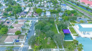 1102 19th St in West Palm Beach, FL - Building Photo - Building Photo
