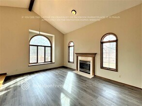 3024 Furness Ct in St. Paul, MN - Foto de edificio - Building Photo