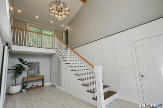 50 1/2 Mountain Spring Rd in Farmington, CT - Building Photo - Building Photo