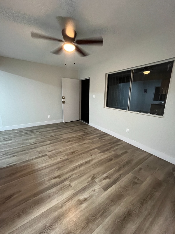 7400 S Hoover St in Los Angeles, CA - Building Photo - Building Photo