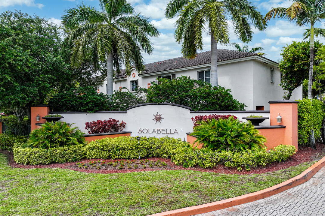 Solabella in Miami Gardens, FL - Building Photo