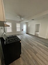 176 Hall St in Manchester, NH - Building Photo - Building Photo