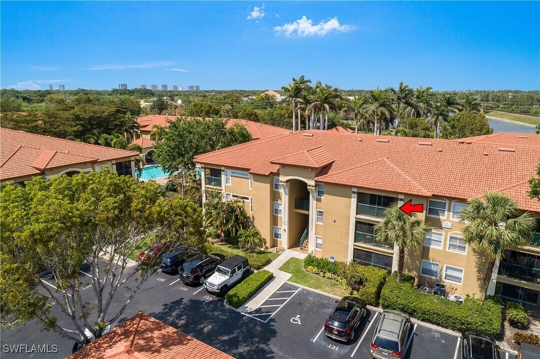8950 Colonnades Ct E in Bonita Springs, FL - Building Photo