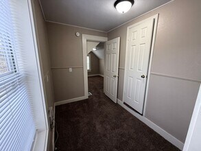 3407 Fairfield Ave-Unit -Apt 201 in Fort Wayne, IN - Building Photo - Building Photo