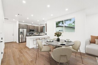 1208 W Oltorf St in Austin, TX - Building Photo - Building Photo