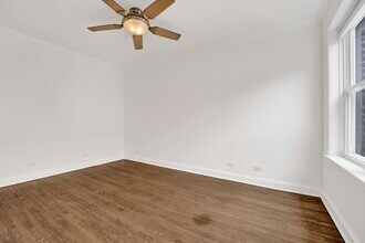 2234 W Roscoe St in Chicago, IL - Building Photo - Building Photo